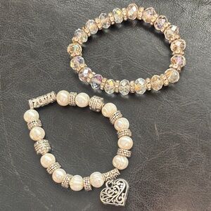 Elegant Silver rhinestone and Pearl Bracelet Set
